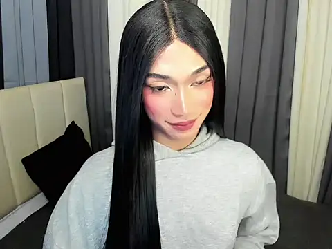 FyangFoxx online show from May 2026 05:51:02 PM