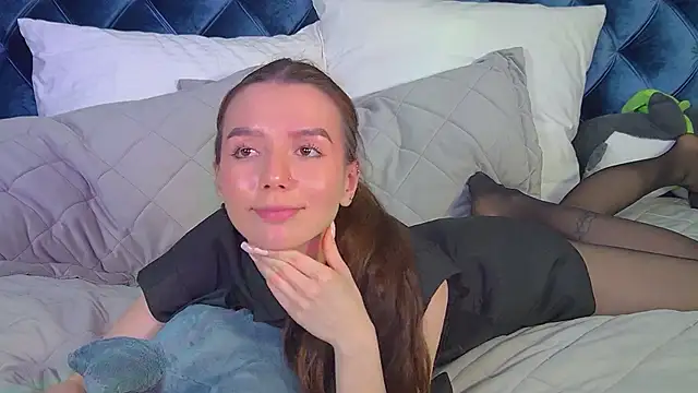 VanessaVienne online show from April 2026 07:07:02 PM