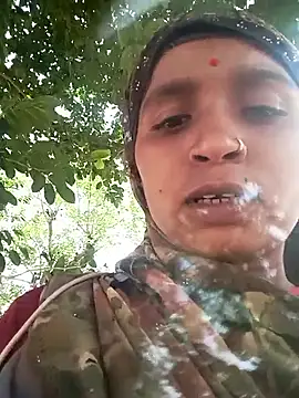 Snapshot of Hirdesh_sahu chatting on June 2026 06:05:02 AM Hirdesh sahu online show from June 2026 06:05:02 AM