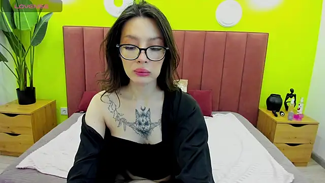 IvyDainty online show from April 2026 01:33:01 AM