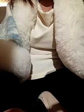 hoahong2 online show from January 2026 03:55:01 AM