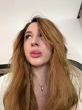 LucyBridgette online show from February 2026 09:10:02 AM