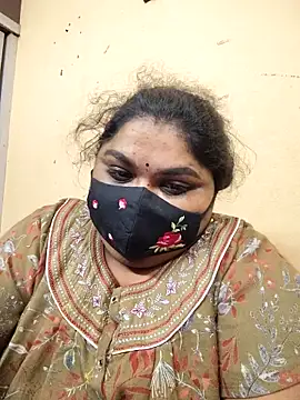 misammahyd online show from May 2026 07:10:02 PM