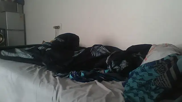 Winterslender online show from April 2026 06:38:01 AM