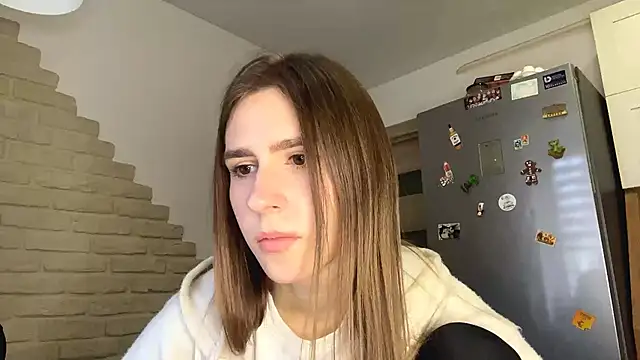 ElsieKuhlmann online show from March 2026 06:18:01 AM