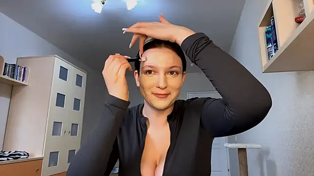 JammieMickiewicz online show from April 2026 02:22:01 PM