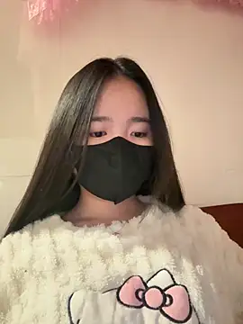 Gwen879 online show from March 2026 11:11:01 PM