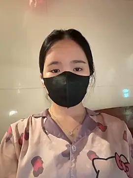 Gwen879 online show from April 2026 03:59:02 AM