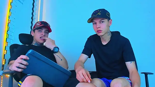 Thomas-Wil online show from February 2026 09:59:02 PM