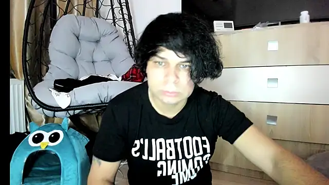 LorenzoBoy99 online show from January 2026 11:40:02 PM