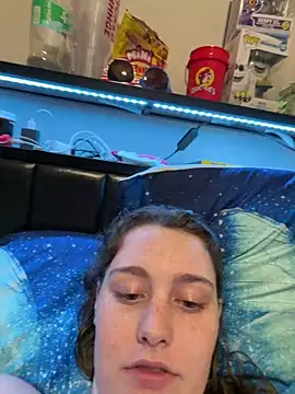 julia4thewin online show from May 2026 01:11:01 AM