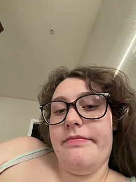 julia4thewin online show from July 2026 11:26:01 PM