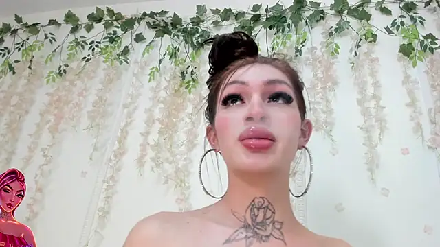 lizz lunna online show from June 2026 08:47:02 PM