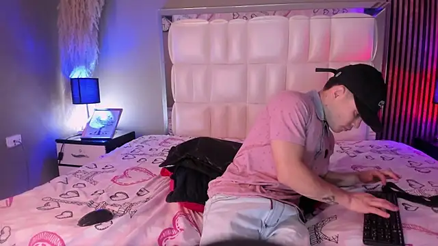 Roger And Ramona online show from March 2026 12:30:02 PM