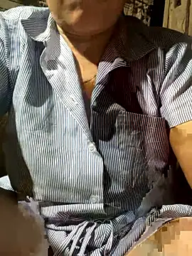 Snapshot of Ginny_2x chatting on January 2026 01:16:02 PM Ginny 2x online show from January 2026 01:16:02 PM