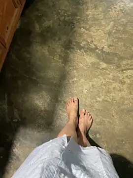 Ginny 2x online show from February 2026 09:57:01 PM