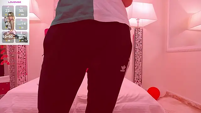 AmandaL1 online show from November 2025 05:20:01 AM