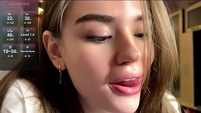 LubaSeirers online show from April 2026 06:10:01 PM