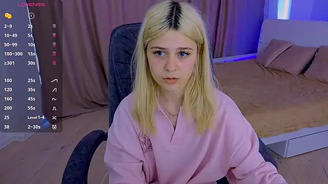 ApheliaStar online show from April 2026 03:28:02 PM