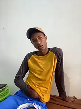 Snapshot of twink_gabrielll chatting on May 2026 12:23:01 PM twink gabrielll online show from May 2026 12:23:01 PM