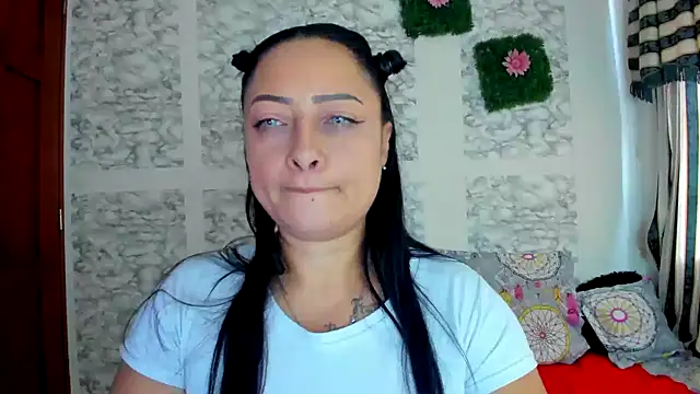 Snapshot of XXXStephanie_XXX chatting on June 2026 07:50:01 PM XXXStephanie XXX online show from June 2026 07:50:01 PM