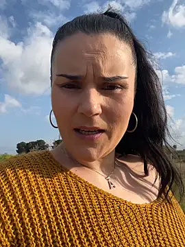 Alice Dan online show from March 2026 04:22:01 PM