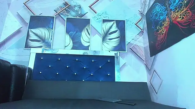 Roman cute online show from January 2026 02:55:02 PM