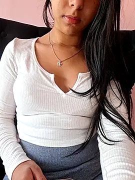 jade03  online show from February 2026 05:52:01 PM