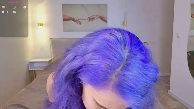 AuraLaunni online show from March 2026 07:10:01 AM