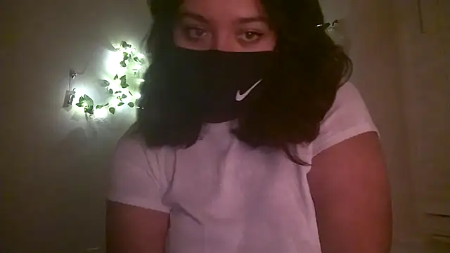 Lunablushh online show from January 2026 03:11:02 AM