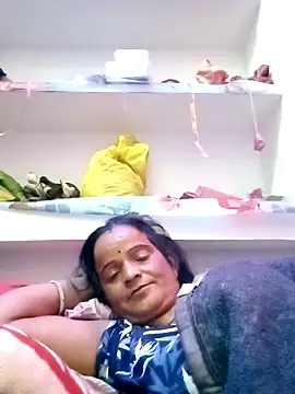 kiiuu sexe online show from February 2026 06:41:01 PM