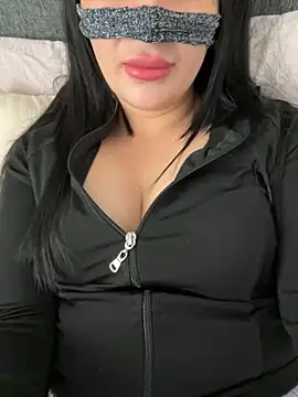 Snapshot of melissiaayzem chatting on May 2026 09:36:02 AM melissiaayzem online show from May 2026 09:36:02 AM