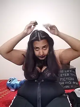 Snapshot of IndianBearxx chatting on June 2026 06:17:01 PM IndianBearxx online show from June 2026 06:17:01 PM