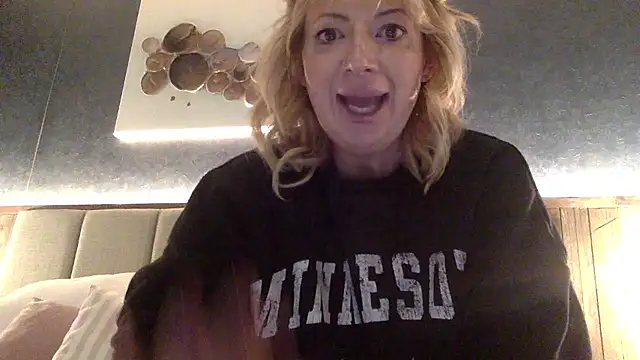 SydneyNoir online show from January 2026 04:34:02 PM