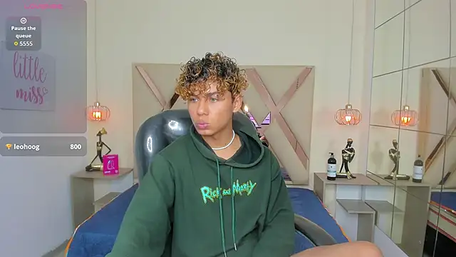 Snapshot of Anyelo_Twink chatting on May 2026 04:04:01 PM Anyelo Twink online show from May 2026 04:04:01 PM