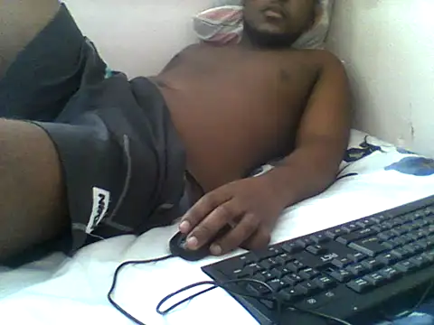 Snapshot of handsomeguy02 chatting on May 2026 12:22:01 PM handsomeguy02 online show from May 2026 12:22:01 PM