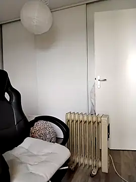 therealsun8 online show from February 2026 12:45:01 PM