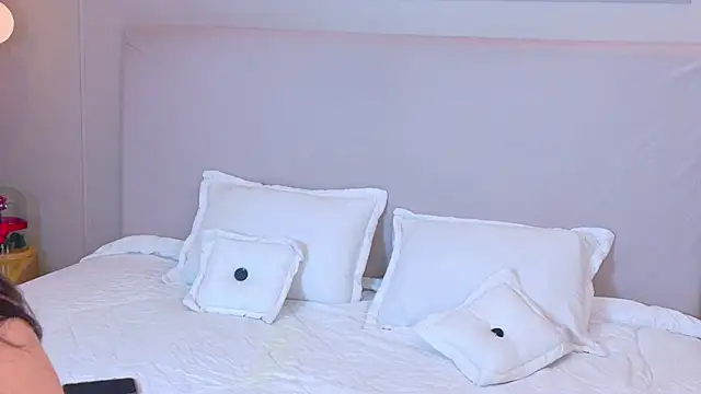 zarah queen online show from February 2026 03:07:02 AM