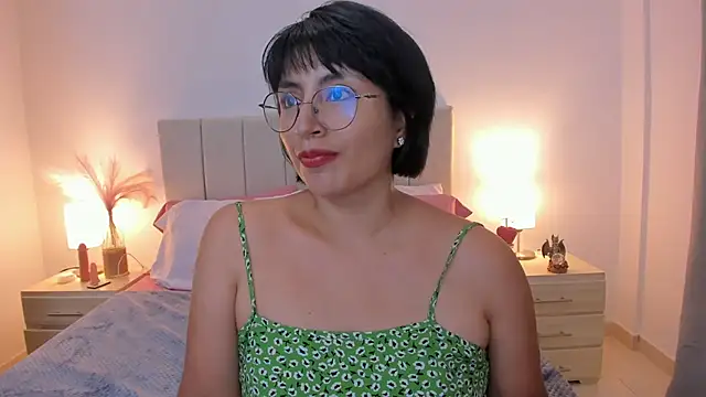 Snapshot of nathy_bush chatting on June 2026 10:10:02 PM nathy bush online show from June 2026 10:10:02 PM