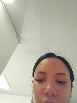 soffi joness23 online show from April 2026 06:20:01 PM