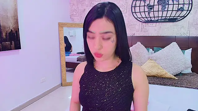 emily clarkk  online show from January 2026 07:50:01 PM