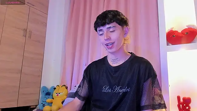 Maiky Cooper01 online show from April 2026 11:57:02 PM