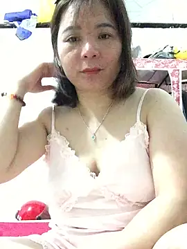 ManaMi-Ami online show from February 2026 01:01:02 PM