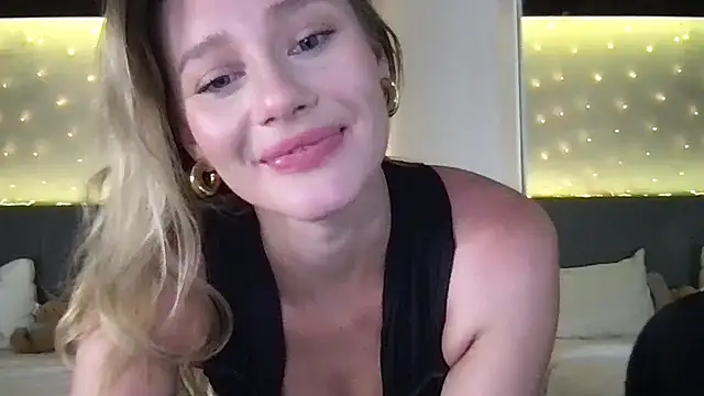 Stella muse online show from March 2026 02:32:01 PM