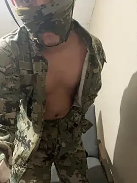 Dani18cogedor online show from February 2026 06:03:01 PM