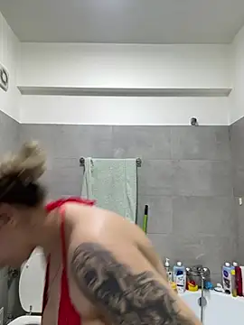 dalia0710 online show from March 2026 01:06:02 PM