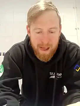 Hertsguy1984 online show from January 2026 01:38:01 PM