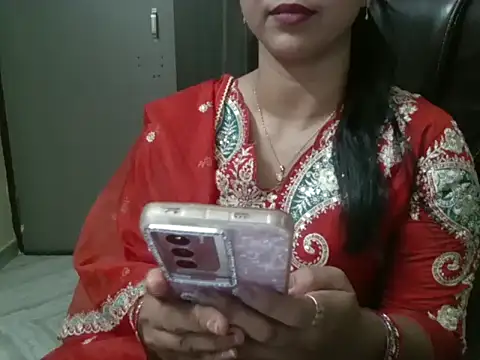 Snapshot of Adaa7 chatting on June 2026 05:33:02 PM Adaa7 online show from June 2026 05:33:02 PM