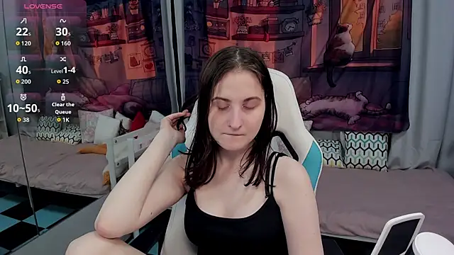 KiraDuvall online show from April 2026 05:17:02 PM