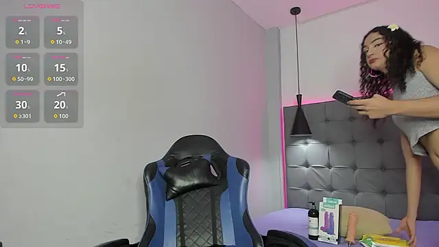 scarletcherry18 online show from March 2026 08:19:01 AM